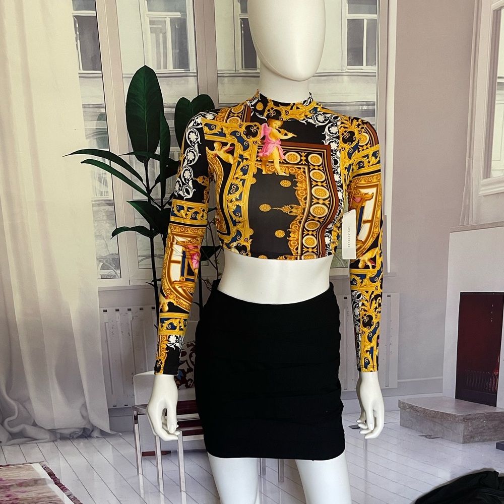 Timing Bold Baroque Style Print Print Reminiscent Of Versace Top. Size S - Picture 2 of 5